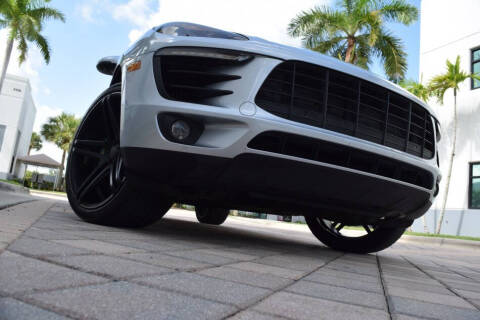 2016 Porsche Macan S