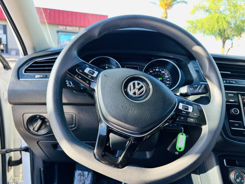 2019 Volkswagen Tiguan S 4Motion