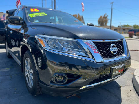 2016 Nissan Pathfinder for sale at Auto Max of Ventura - Automax 3 in Ventura CA