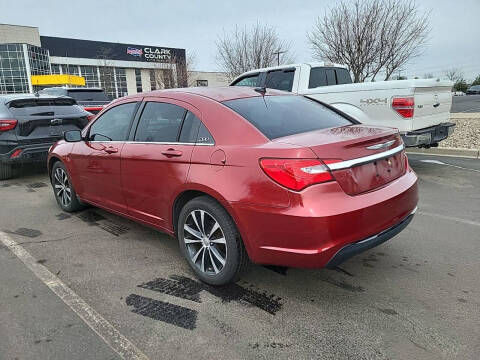 2014 Chrysler 200 Touring