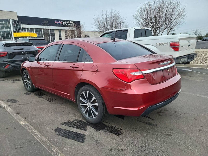 2014 Chrysler 200 Touring