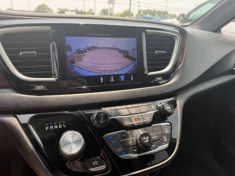 2020 Chrysler Pacifica Touring L 35th Anniversary