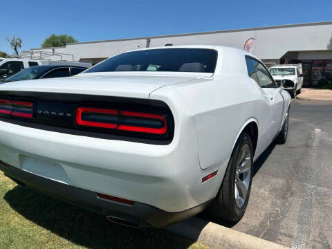 2015 Dodge Challenger SXT