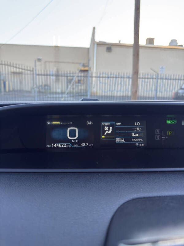 2022 Toyota Prius L Eco
