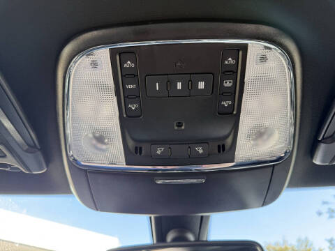 2023 Chrysler 300 S V6