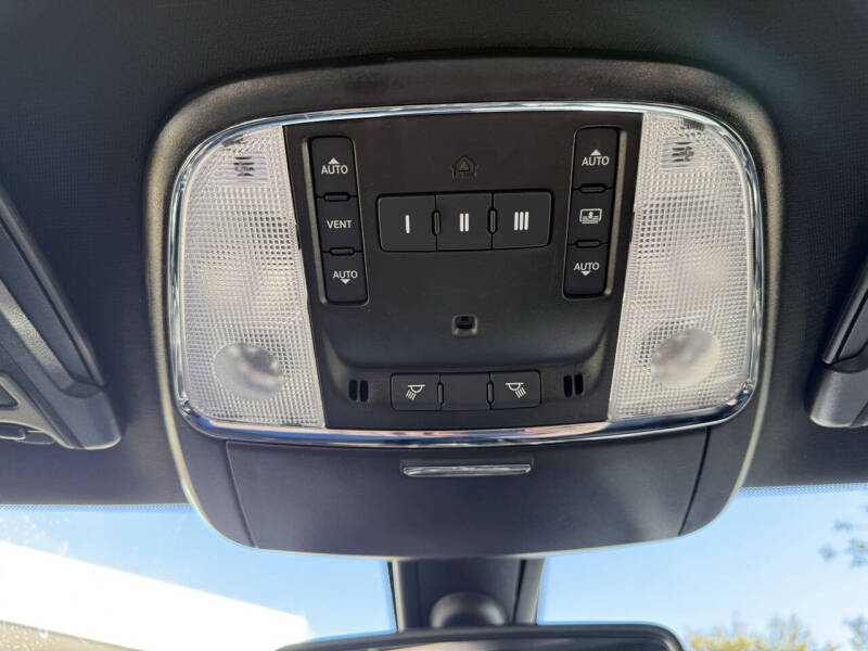 2023 Chrysler 300 S V6