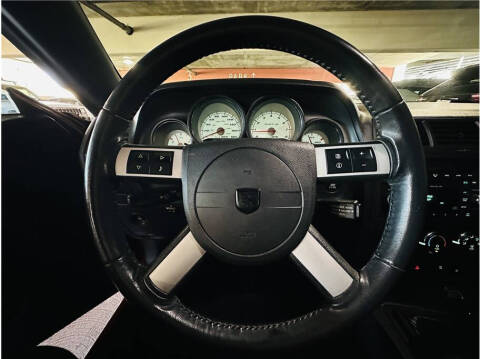 2009 Dodge Challenger SRT8