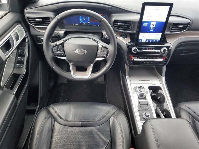 2022 Ford Explorer Platinum