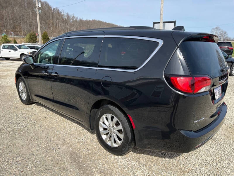 2018 Chrysler Pacifica Touring Plus