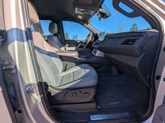 2023 GMC Yukon XL SLT