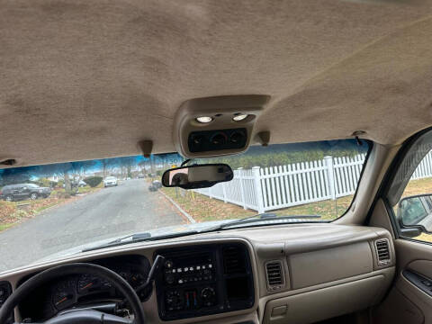 2004 Chevrolet Tahoe LS