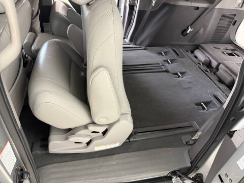 2020 Toyota Sienna XLE Premium 8-Passenger