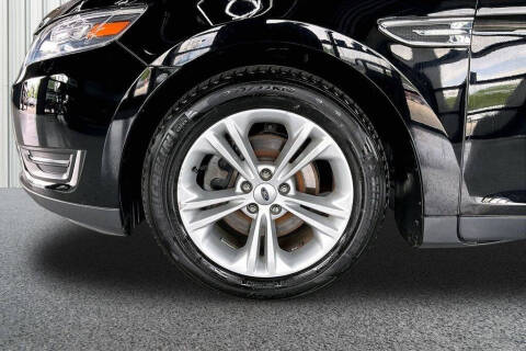 2018 Ford Taurus SEL