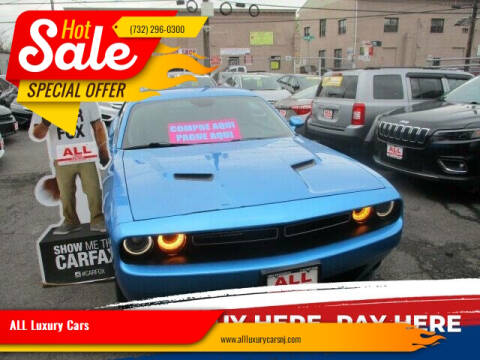 2015 Dodge Challenger SXT Plus