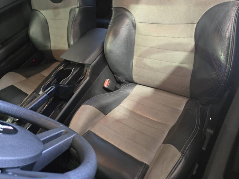 2005 Ford Mustang GT Premium