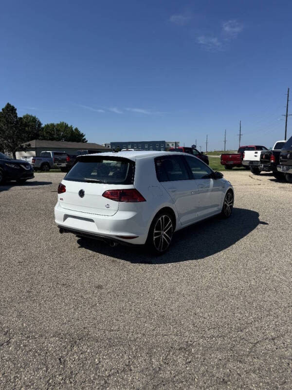 2017 Volkswagen Golf GTI SE