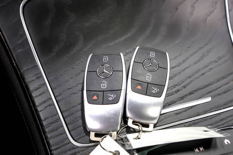 2020 Mercedes-Benz GLC GLC 300 4MATIC