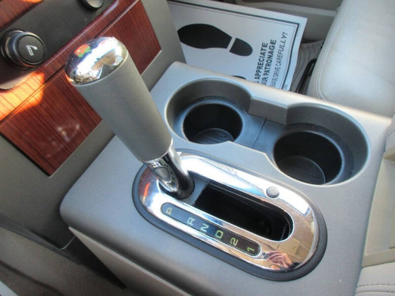 2005 Ford F-150 Lariat