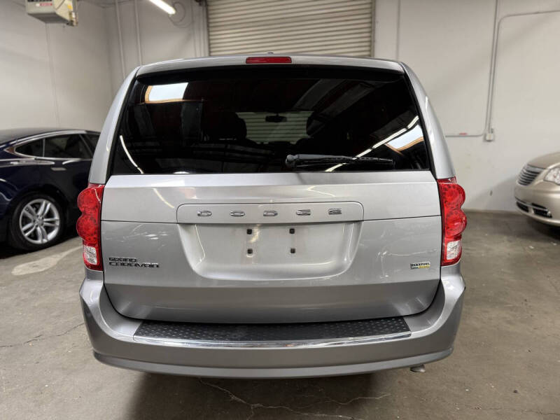 2014 Dodge Grand Caravan SE