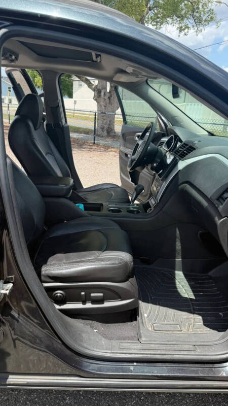 2011 Chevrolet Traverse LT