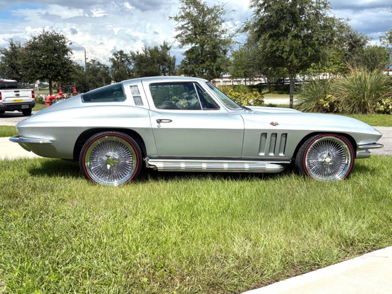 1965 Chevrolet Corvette 5