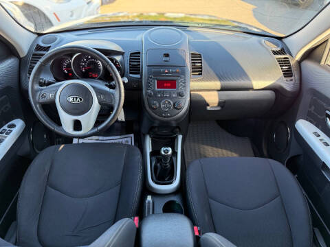 2012 Kia Soul +