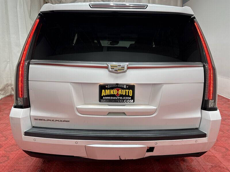 2016 Cadillac Escalade ESV Luxury Collection