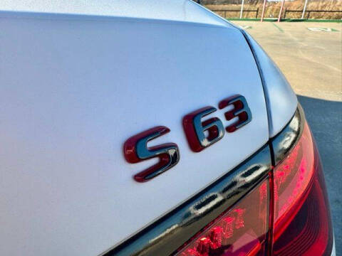 2025 Mercedes-Benz S-Class AMG S 63 E Performance