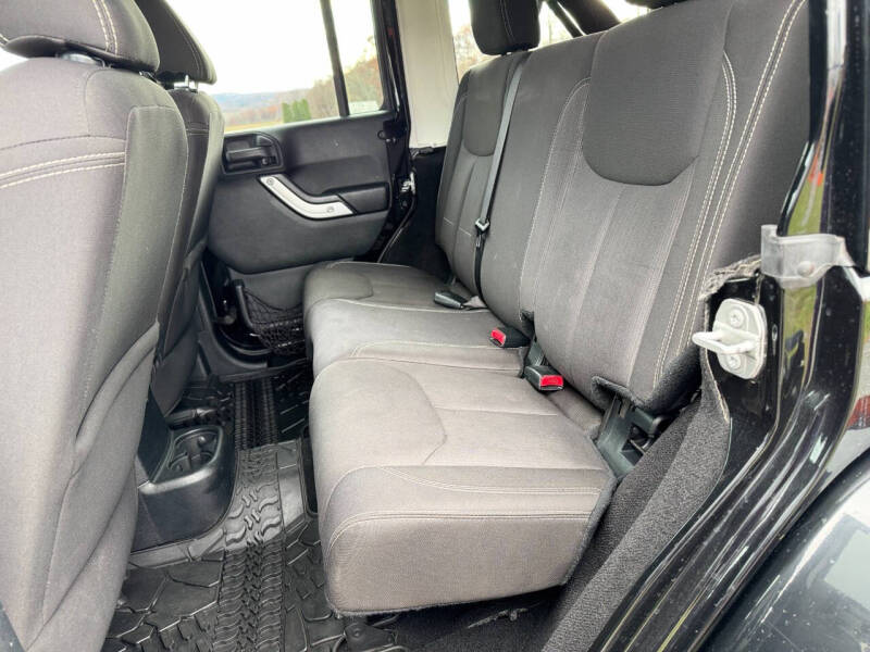 2016 Jeep Wrangler Unlimited Sahara