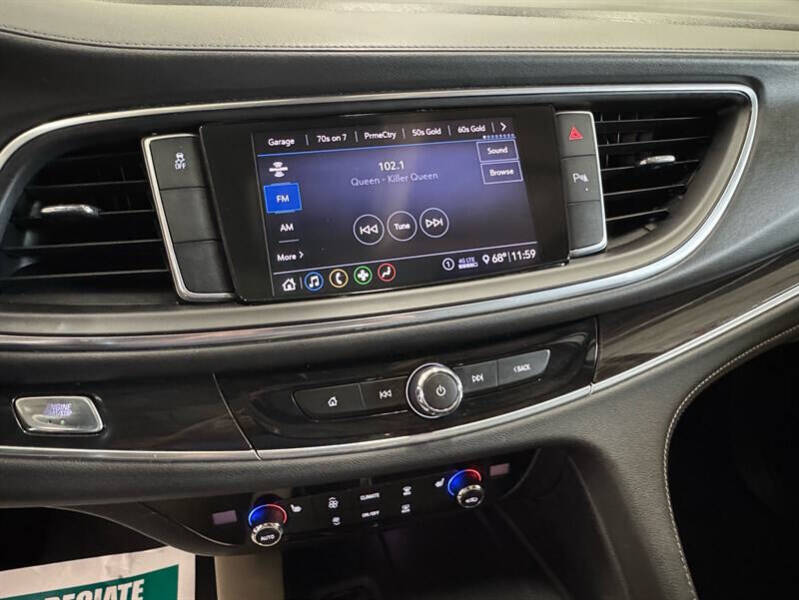 2020 Buick Enclave Essence