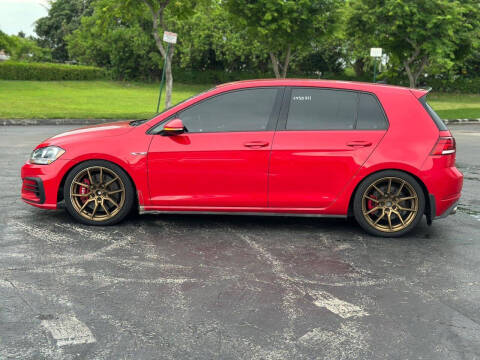 2020 Volkswagen Golf GTI S