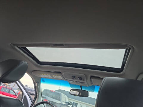 2011 Nissan Pathfinder LE