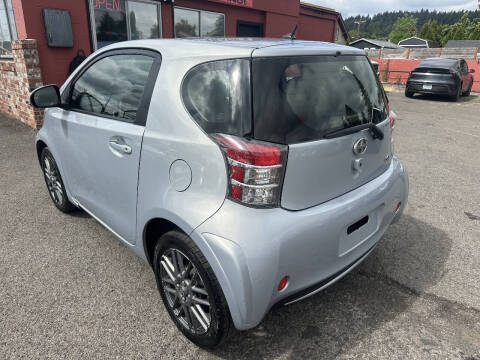 2014 Scion iQ 10 Series