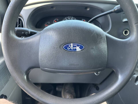 2003 Ford E-Series E-250
