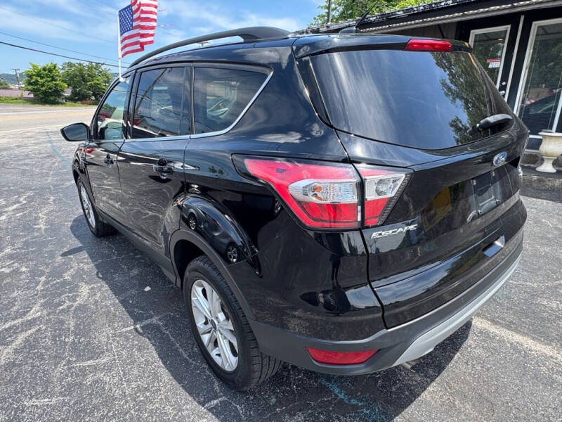 2018 Ford Escape SE