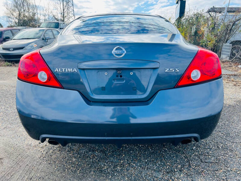 2009 Nissan Altima S photo 4