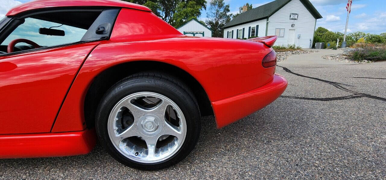 1997 Dodge Viper 47