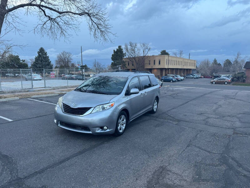 Image 2 of 2011 Toyota Sienna LE 7-Passenger Auto Access Seat