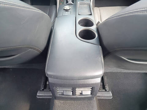 2016 Lexus IS 200t