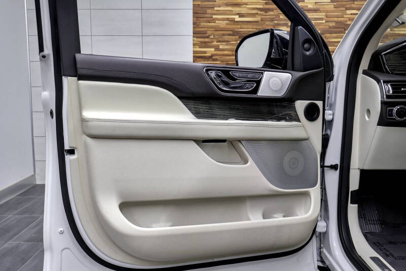 2020 Lincoln Navigator L Black Label