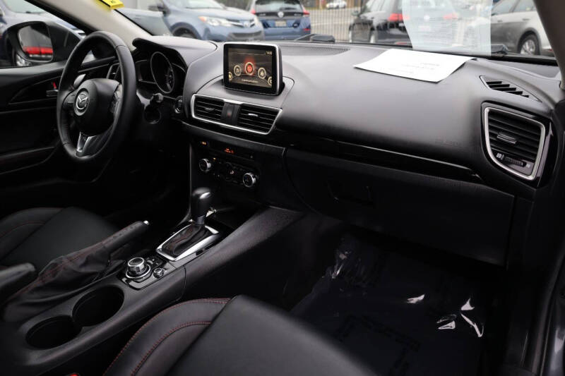 2016 Mazda MAZDA3 i Grand Touring