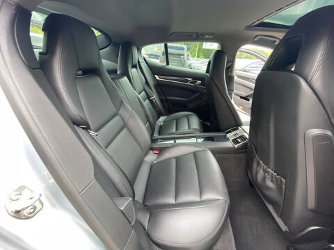 2014 Porsche Panamera 4