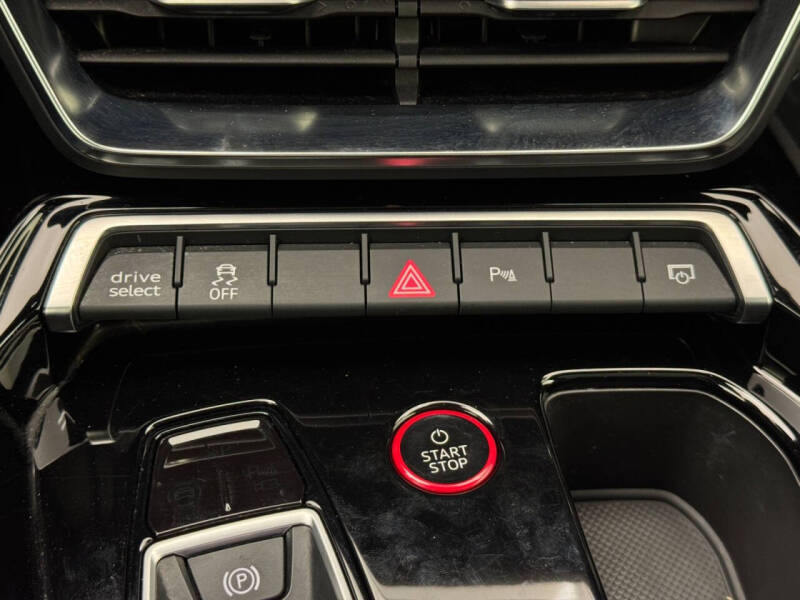 2022 Audi e-tron GT quattro Premium Plus