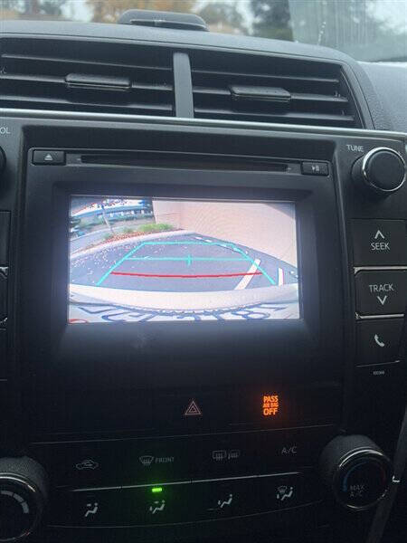 2015 Toyota Camry SE