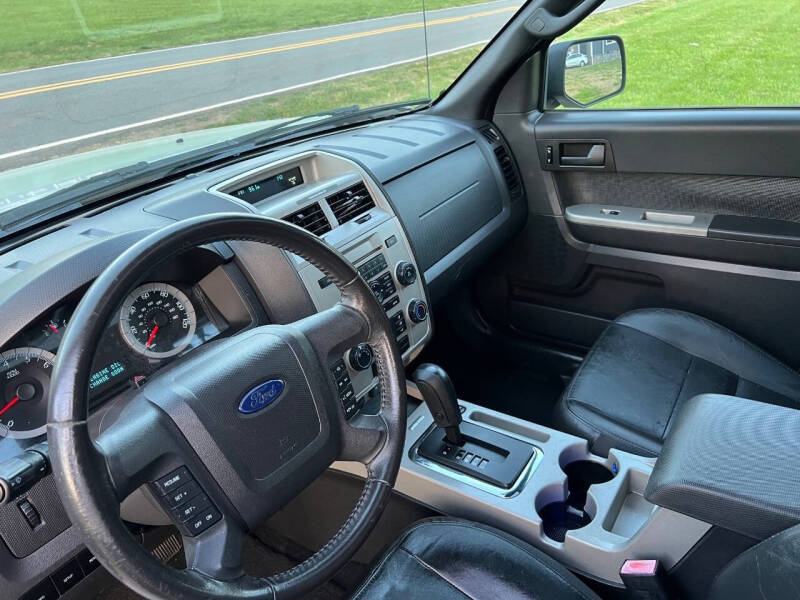 2009 Ford Escape XLT