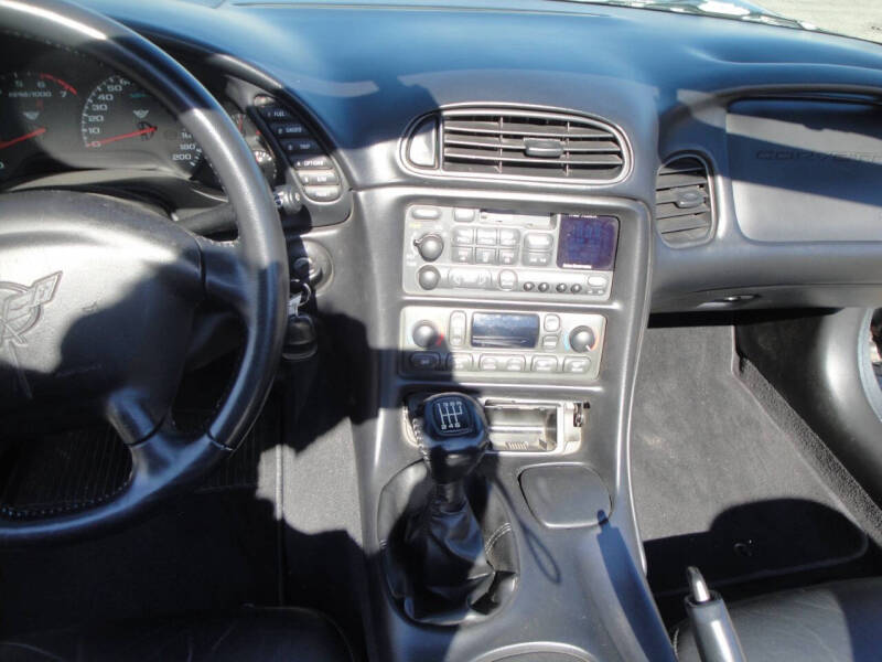 2004 Chevrolet Corvette