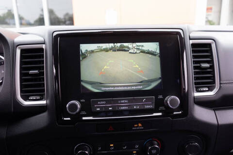 2022 Nissan Frontier SV