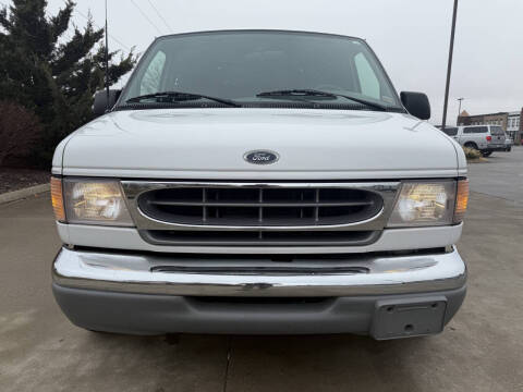 2000 Ford E-Series E-150
