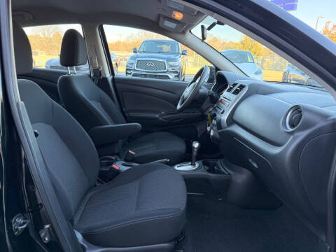 2014 Nissan Versa 1.6 SV