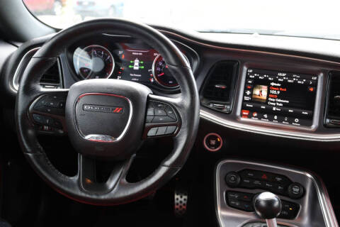 2018 Dodge Challenger 392 HEMI Scat Pack Shaker